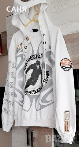 Два ,оригинални суитчъра, снимка 7 - Суичъри - 53573958