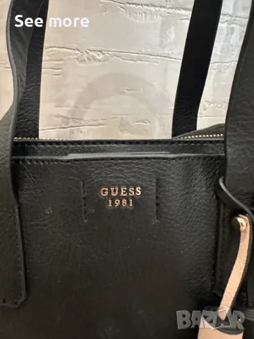 GUESS дамска чанта в черно, снимка 2 - Чанти - 50329160
