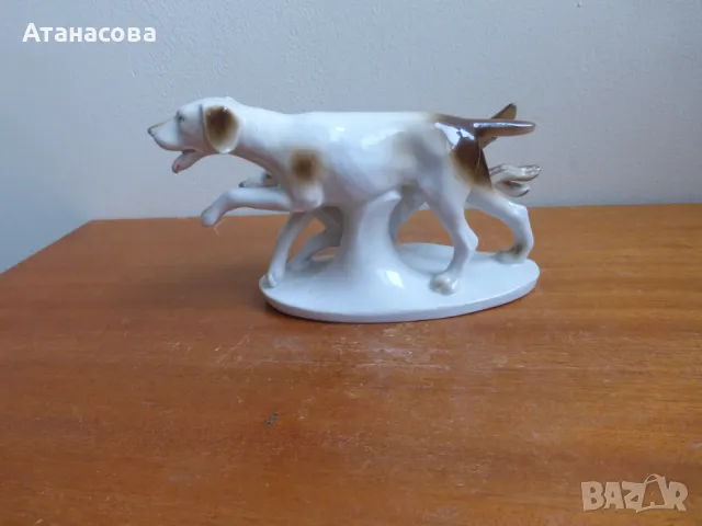 Немска порцеланова фигура Ловни кучета 1950 г статуетка, снимка 5 - Статуетки - 49250348