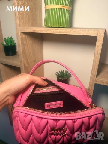 Miu Miu чантичка, снимка 3 - Чанти - 53511242