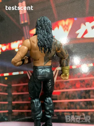 Екшън фигура WWE Roman Reigns Роман Рейнс ELITE SERIES Bloodline mattel figure елит, снимка 8 - Колекции - 48829963