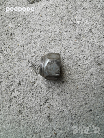 Оригинални гайки за джанти за Мазда 2 , снимка 3 - Аксесоари и консумативи - 44634274