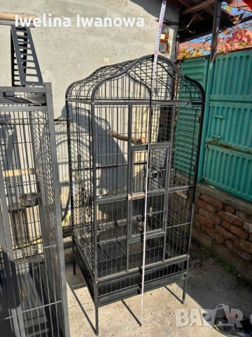 Продавам две клетки за папагали. Намират се в Сливен само лично предаване , снимка 7 - Папагали - 52422349