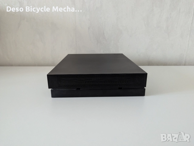 Xbox One X 1TB - (TOP PRODUCT)(15 - игри)(2 - контролера), снимка 8 - Xbox конзоли - 52542408