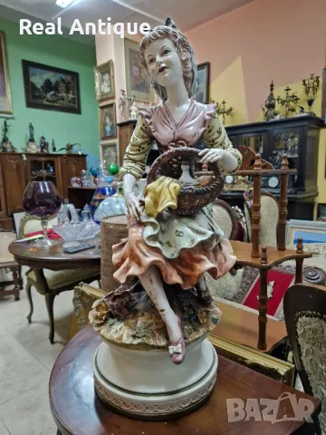 Превъзходна антикварна италианска порцеланова фигура статуетка Capodimonte , снимка 2 - Антикварни и старинни предмети - 48695626