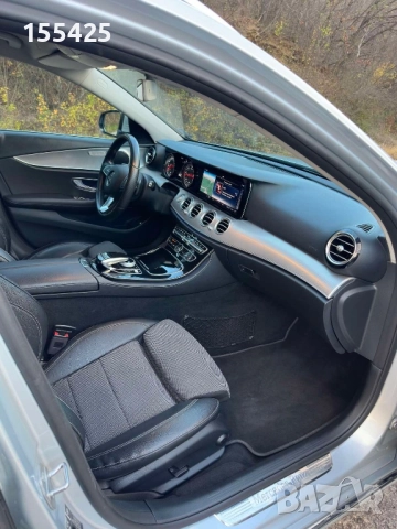 Mercedes-Benz E220 4-Matic 2018г., снимка 13 - Автомобили и джипове - 52509011