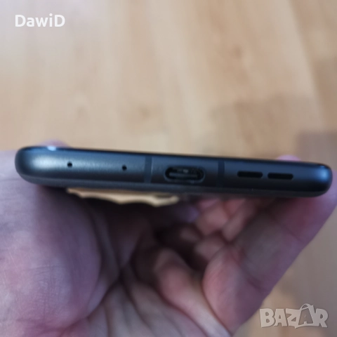 Motorola razr 50 (2024) , снимка 5 - Motorola - 52360916