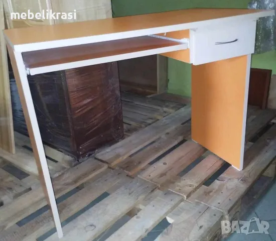 Бюро с чекмедже и плот за клавиатура-ПДЧ. Налично!, снимка 2 - Бюра - 48225319