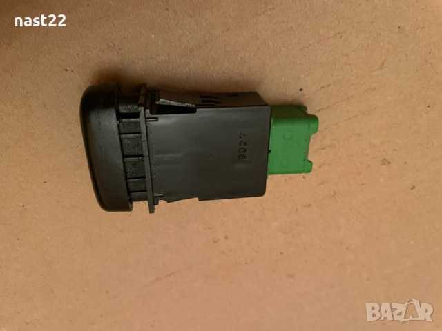 Бутон/копче за подгрев задно стъкло Сузуки Гранд Витара/Suzuki Grand Vitara 98-05г, снимка 2 - Части - 52864689