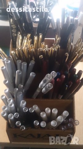 Козметични моливи