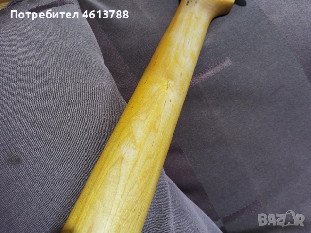 Електрическа китара с мейпъл гриф, снимка 11 - Китари - 52857909