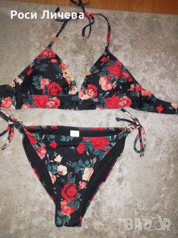 Цветни бански