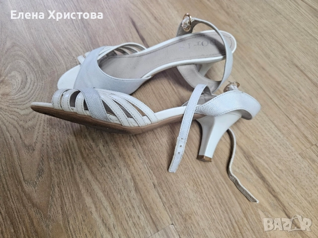 бели сандали, снимка 10 - Сандали - 51482659