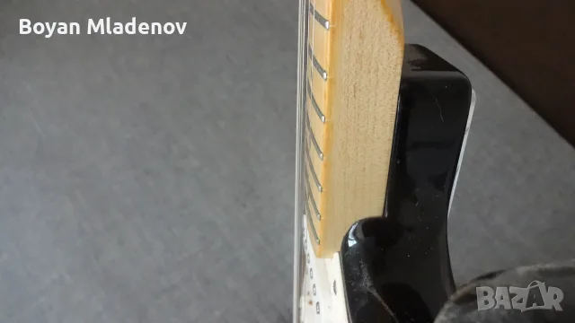 Fender Squier Affinity Strat и Boss GT-1 комплект, снимка 4 - Китари - 56288549