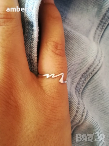 Нежен и елегантен сребърен пръстен - модел КR484