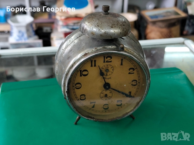 Стар будилник kienzle