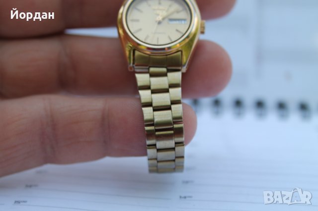 Японски дамски часовник ''Seiko 5'' позлатен, снимка 2 - Дамски - 41435549