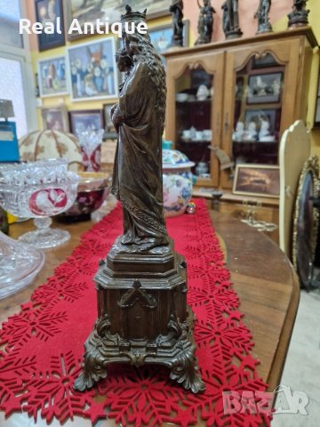 Чудесна много красива антикварна френска фигура статуетка пластика , снимка 2 - Антикварни и старинни предмети - 42245496