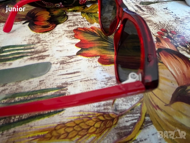 Детски слънчеви очила Polaroid, снимка 5 - Слънчеви и диоптрични очила - 53843664