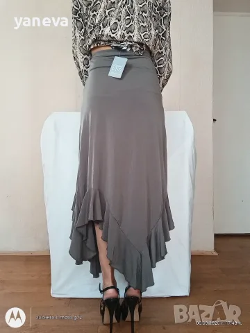 Асиметрична Дамска Пола Bershka с Къдрици в Приглушено Масленозелено, снимка 4 - Поли - 55970635