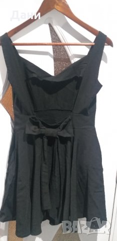 Черна рокля с панделка Мегз