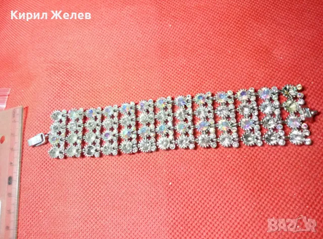 КРАСИВА ПОСРЕБРЕНА РЕТРО СТИЛ ГРИВНА с ИСКРЯЩИ ФАСЕТИРАНИ КРИСТАЛИ 47432, снимка 8 - Гривни - 47298470