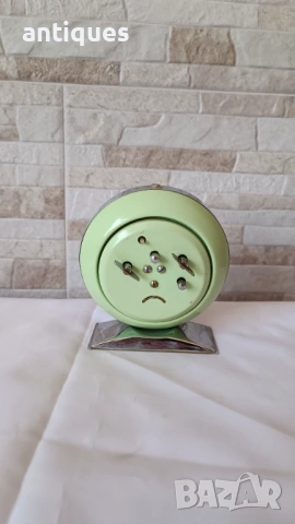 Стар часовник / будилник - Diamand - Панди - 1970г., снимка 5 - Антикварни и старинни предмети - 53796534