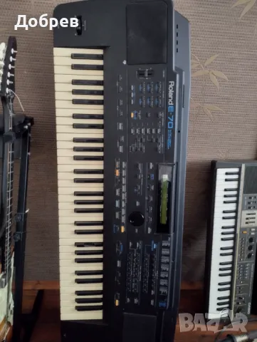 Roland E-70, снимка 2 - Синтезатори - 50046353
