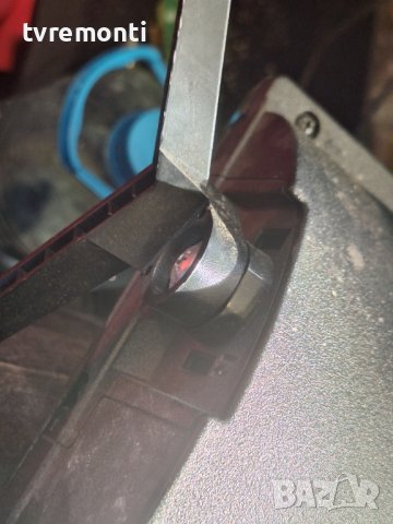 крачета за телевизор Telefunken модел XF32K550, снимка 6 - Стойки, 3D очила, аксесоари - 44470689