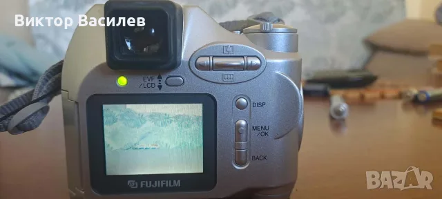 Ретро дигитална камера Fuji Finepix 2800z, снимка 2 - Фотоапарати - 56194966