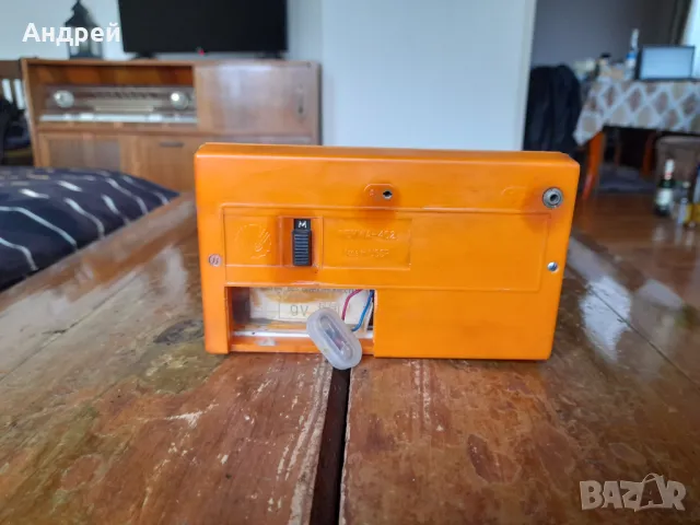 Старо радио,радиоприемник Нейва,Neywa 402, снимка 4 - Антикварни и старинни предмети - 49652321