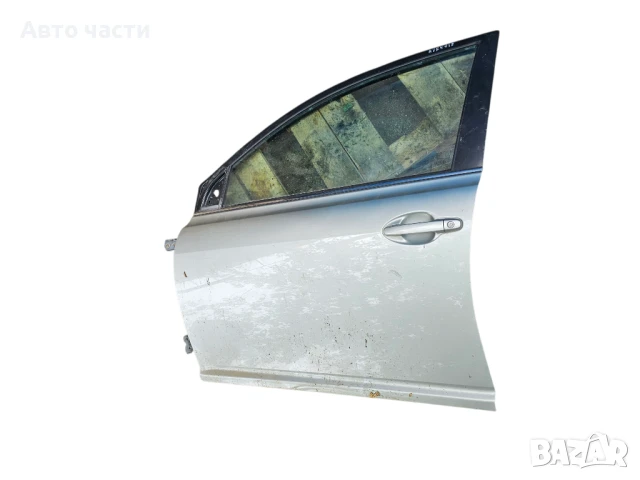 предна лява врата Toyota avensis 