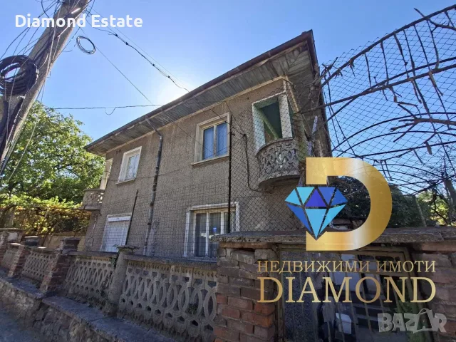 Двуетажна къща близнак в Димитровград, кв. Марийно
