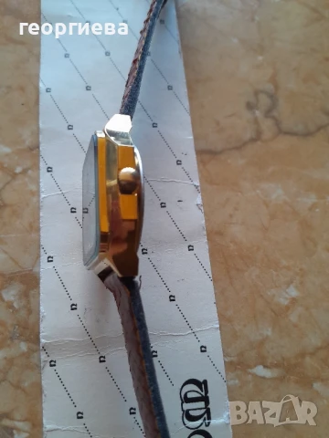 рядък руски механичен часовник в чест на 500 г откриването на Америка,лимитирана малка серия, снимка 4 - Антикварни и старинни предмети - 50768719