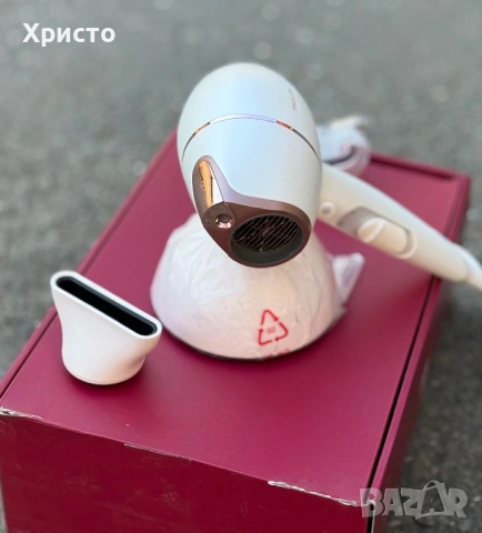 Сешоар Philips Prestige BHD628/00, SenseIQ сензор, 2 скорости, 3 предварително зададени режима, снимка 3 - Сешоари - 53588517