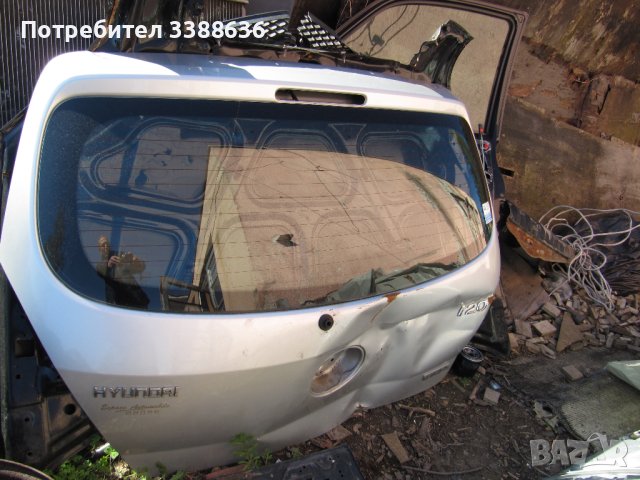 Задно оригинално стъкло за пета врата,за Хюндай и20 2009г.