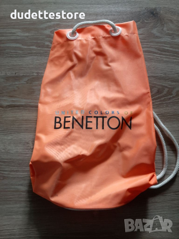 Раница чанта торба Beneton оранжева, снимка 1 - Раници - 35826203
