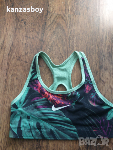 nike - страхотно спортно бюстие КАТО НОВО, снимка 4 - Корсети, бюстиета, топове - 36374348
