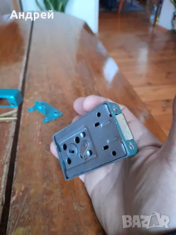 Стара допълнителна брава,резе #2, снимка 2 - Антикварни и старинни предмети - 48506808