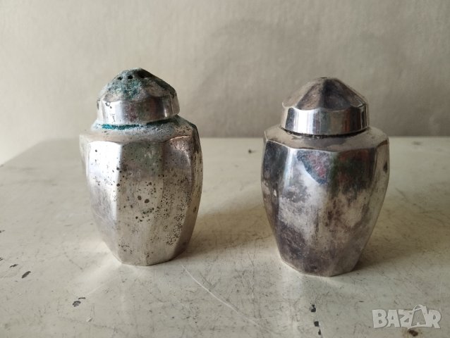 посребрени метални солници арт деко-комплект