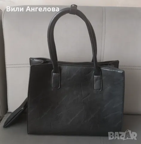 Дамска чанта, снимка 2 - Чанти - 48925829