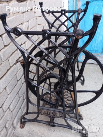 Крака от стара шевна машина Gritzner, снимка 2 - Други - 51740324