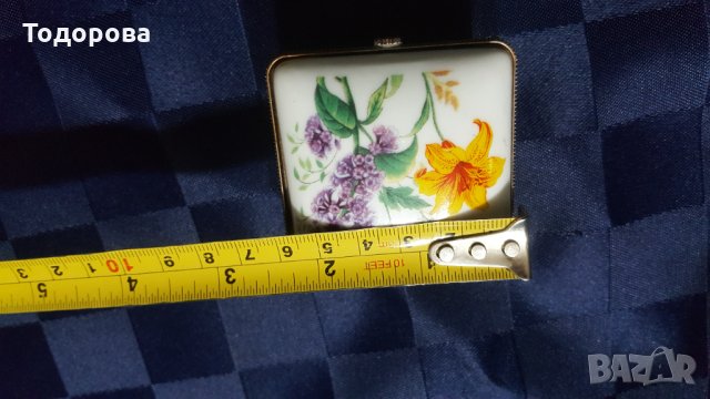 Порцеланова кутийка, снимка 8 - Други ценни предмети - 34285353