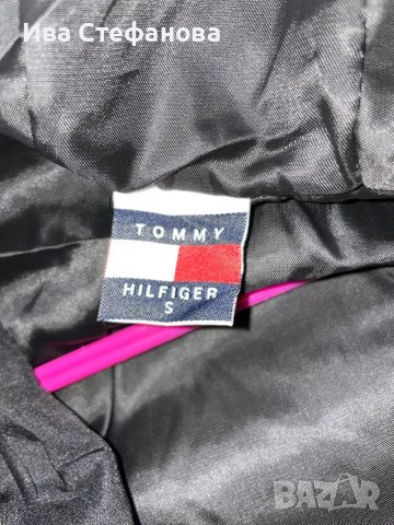 Оригинално ново яке с качулка ветровка горница Tommy Hilfiger , снимка 8 - Спортни дрехи, екипи - 39048097