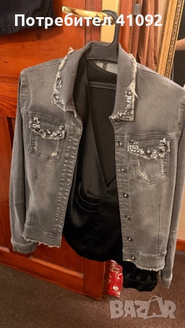 Дънково яке с камъни,ново.