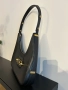 Кожена чанта GUESS, снимка 4