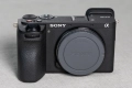 Продавам Sony A6700 + Sigma 18-50/2.8 +Smallrig аксесоари, снимка 2