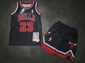 Детски баскетболен екип на Майкъл Джордан #23#Чикаго Булс#Mitchell & Ness!, снимка 1