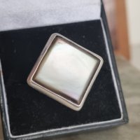 Дамски сребърен пръстен със седеф , снимка 1 - Пръстени - 41882367