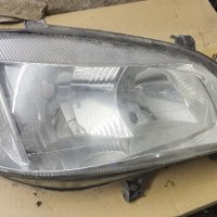 десен фар за Opel Zafira A/Опел Зафира А, снимка 1 - Части - 38605079